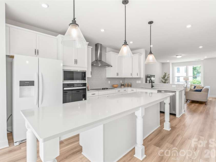 15309 Ballancroft Parkway, Charlotte, NC 28277.  MLS# CAR4370374, YatesRealty ID 27093. 