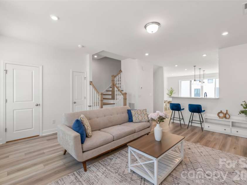 15309 Ballancroft Parkway, Charlotte, NC 28277.  MLS# CAR4370374, YatesRealty ID 27093. 