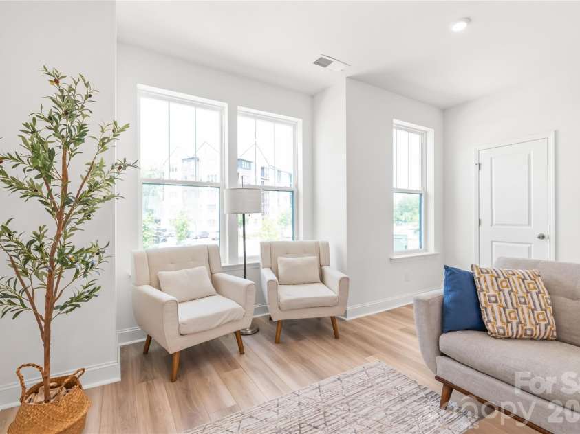 15309 Ballancroft Parkway, Charlotte, NC 28277.  MLS# CAR4370374, YatesRealty ID 27093. 