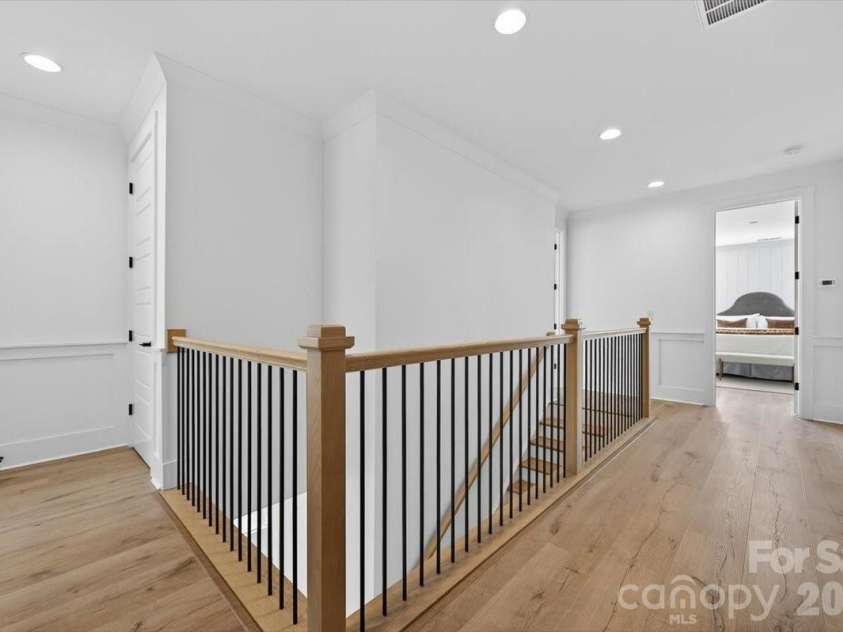 1607 Chippendale Road, Charlotte, NC 28205.  MLS# CAR4349829, YatesRealty ID 27094. 