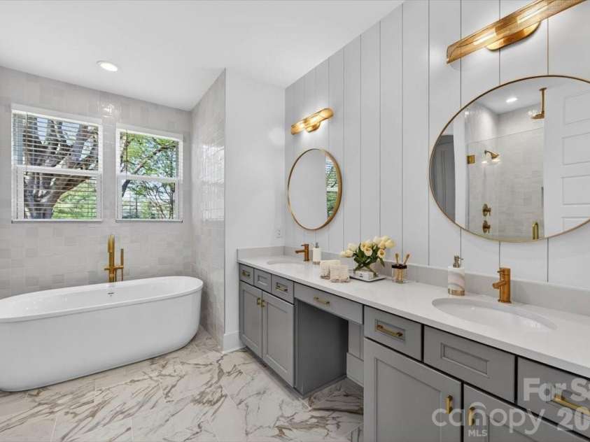 1607 Chippendale Road, Charlotte, NC 28205.  MLS# CAR4349829, YatesRealty ID 27094. 