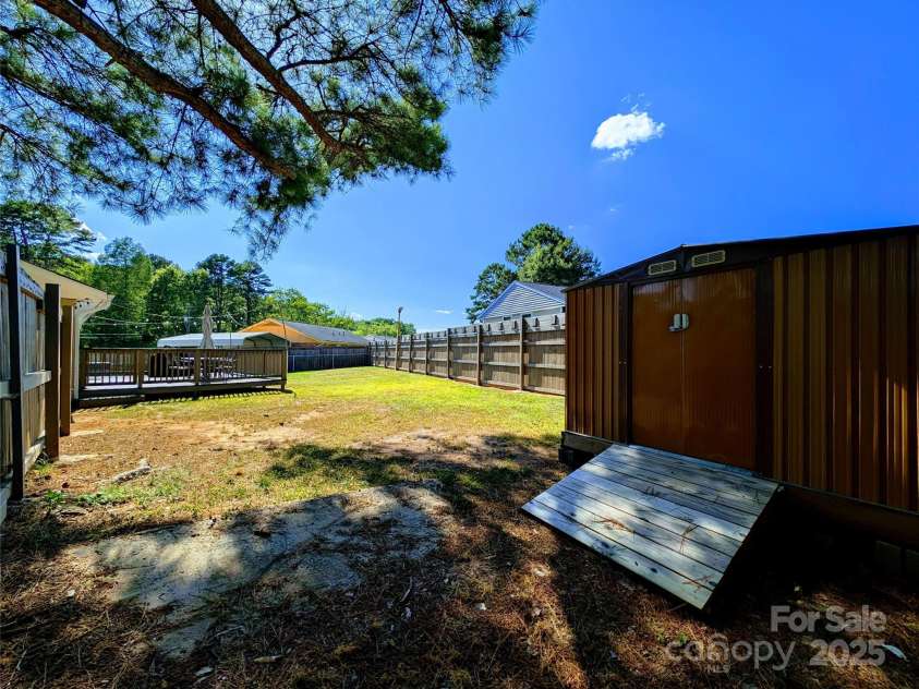 3001 Crawford Avenue, Gastonia, NC 28052.  MLS# CAR4281462, YatesRealty ID 27094. 