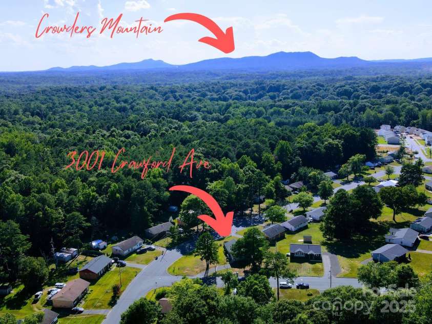 3001 Crawford Avenue, Gastonia, NC 28052.  MLS# CAR4281462, YatesRealty ID 27094. 