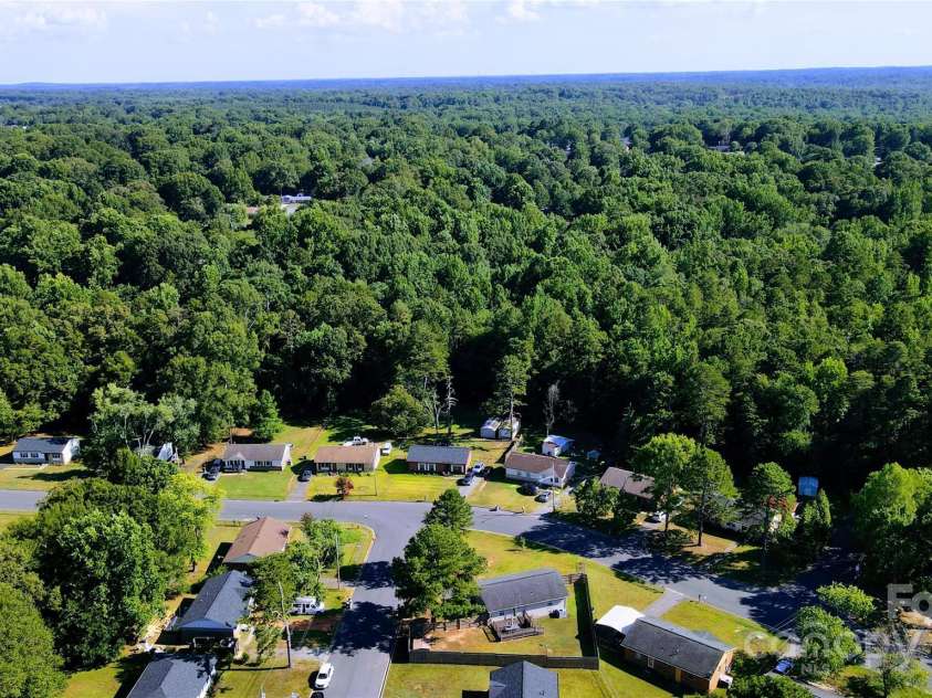 3001 Crawford Avenue, Gastonia, NC 28052.  MLS# CAR4281462, YatesRealty ID 27094. 