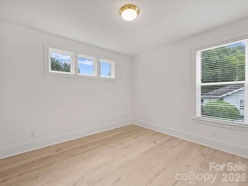 1129 35th Street, Charlotte, NC 28205.  MLS# CAR4385762, YatesRealty ID 27095. 