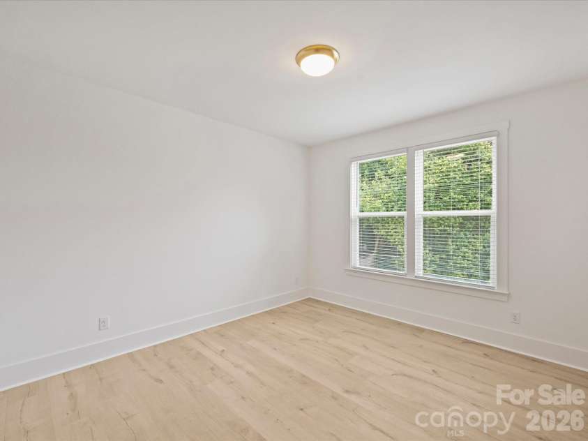 1129 35th Street, Charlotte, NC 28205.  MLS# CAR4385762, YatesRealty ID 27095. 