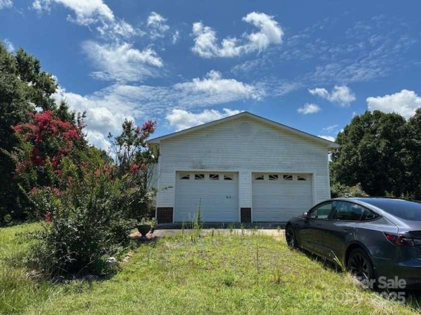 1267 Rocky Mount Church Road, Polkton, NC 28135.  MLS# CAR4282677, YatesRealty ID 27096. 