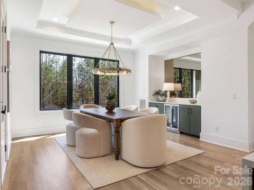 1326 Richland Drive, Charlotte, NC 28211.  MLS# CAR4361937, YatesRealty ID 27097. Dining Area
