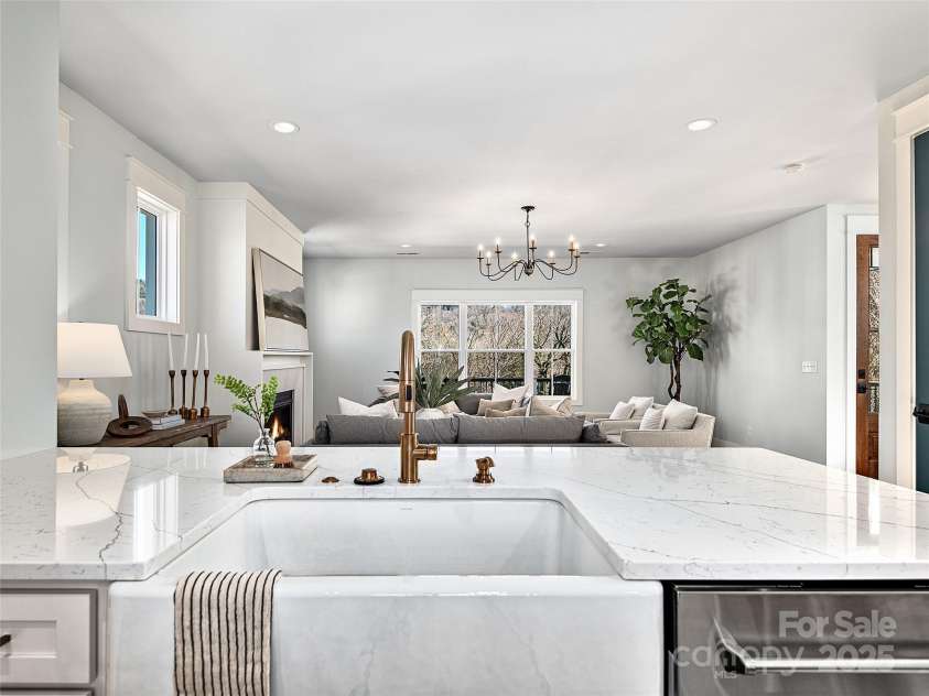 35 Douglas Place, Asheville, NC 28803.  MLS# CAR4238557, YatesRealty ID 27097. Example Purposes Only- Similar House