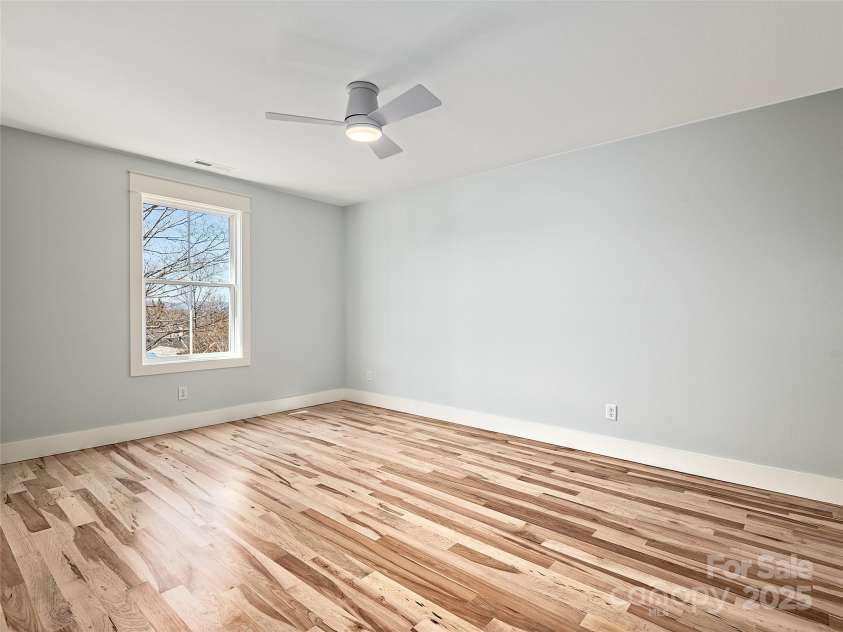 35 Douglas Place, Asheville, NC 28803.  MLS# CAR4238557, YatesRealty ID 27097. Example Purposes Only- Similar House