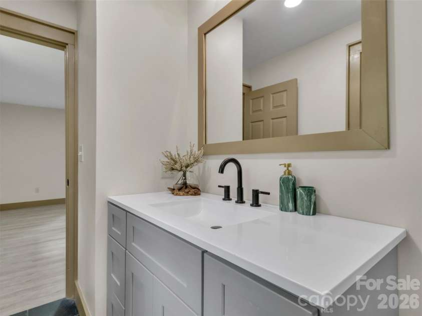 148 Cross Stitch Mountain Road, Sylva, NC 28779.  MLS# CAR4388302, YatesRealty ID 27099. 