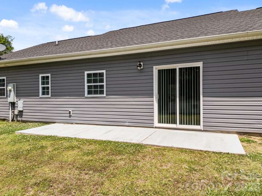 14532 Rocky River Road, Davidson, NC 28036.  MLS# CAR4248123, YatesRealty ID 2710. 