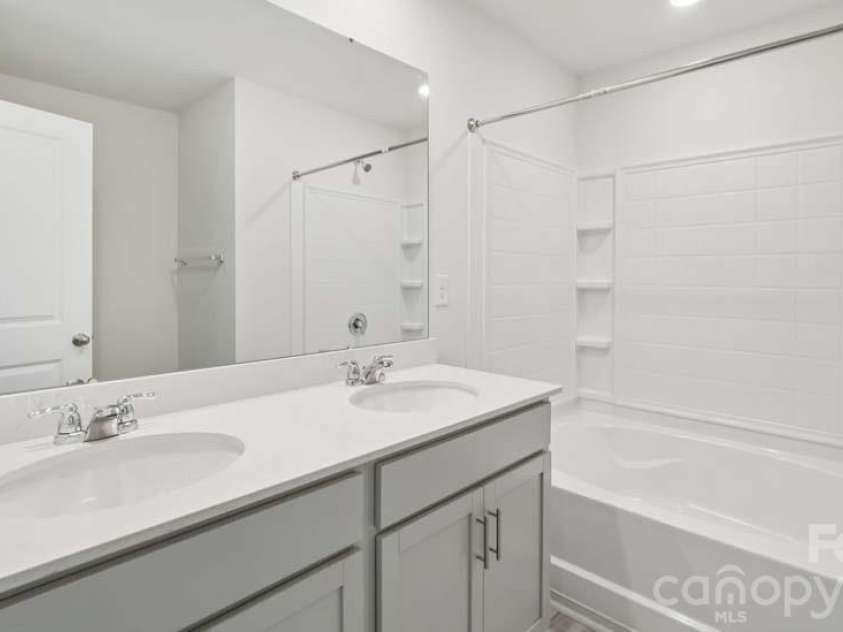 3845 Maxwell Henry Lane, Conover, NC 28613.  MLS# CAR4385161, YatesRealty ID 27101. 