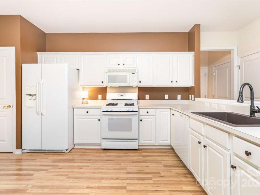 9224 Elrose Place, Charlotte, NC 28277.  MLS# CAR4281575, YatesRealty ID 27102. 