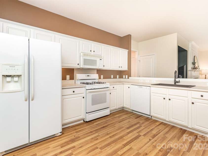 9224 Elrose Place, Charlotte, NC 28277.  MLS# CAR4281575, YatesRealty ID 27102. 