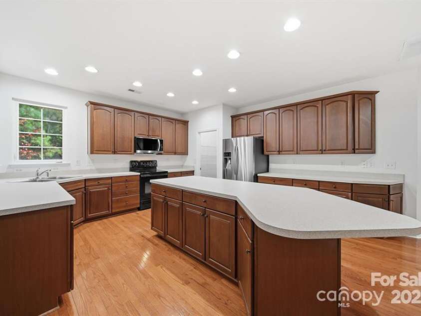 109 Braxton Gate Court, Mount Holly, NC 28120.  MLS# CAR4332584, YatesRealty ID 27103. 