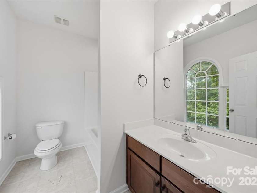 109 Braxton Gate Court, Mount Holly, NC 28120.  MLS# CAR4332584, YatesRealty ID 27103. 