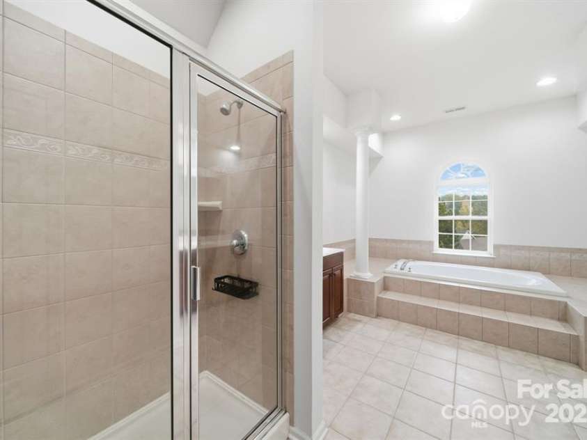 109 Braxton Gate Court, Mount Holly, NC 28120.  MLS# CAR4332584, YatesRealty ID 27103. 