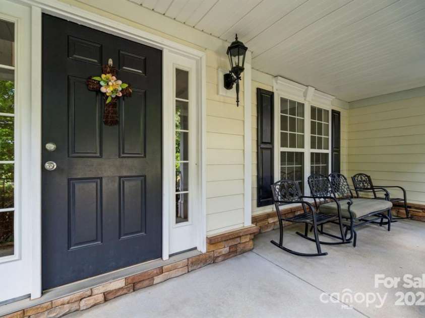 109 Braxton Gate Court, Mount Holly, NC 28120.  MLS# CAR4332584, YatesRealty ID 27103. 