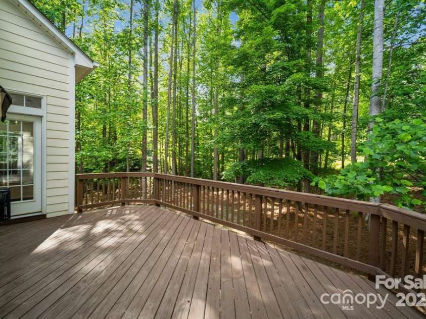 109 Braxton Gate Court, Mount Holly, NC 28120.  MLS# CAR4332584, YatesRealty ID 27103. 