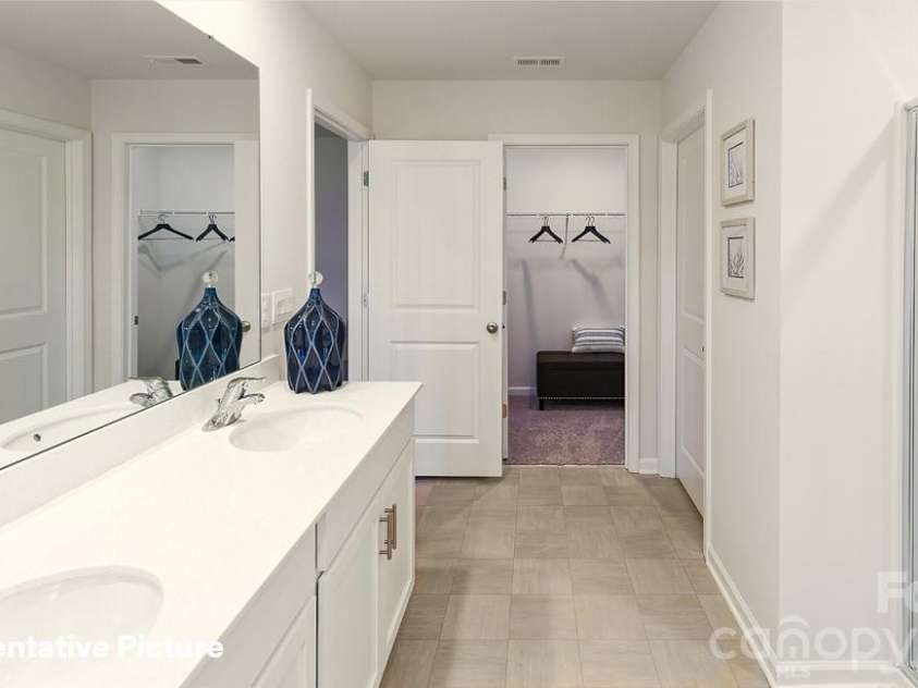 3833 Maxwell Henry Lane, Conover, NC 28613.  MLS# CAR4385173, YatesRealty ID 27103. 