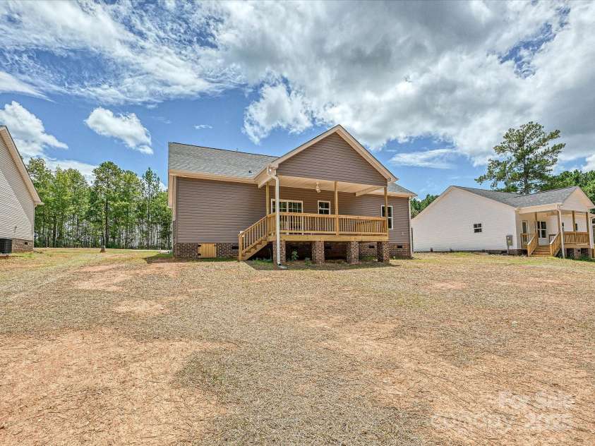 280 Old Pinckney Road, York, SC 29745.  MLS# CAR4278541, YatesRealty ID 27104. 