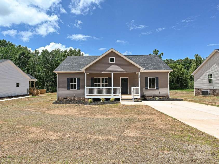 280 Old Pinckney Road, York, SC 29745.  MLS# CAR4278541, YatesRealty ID 27104. 