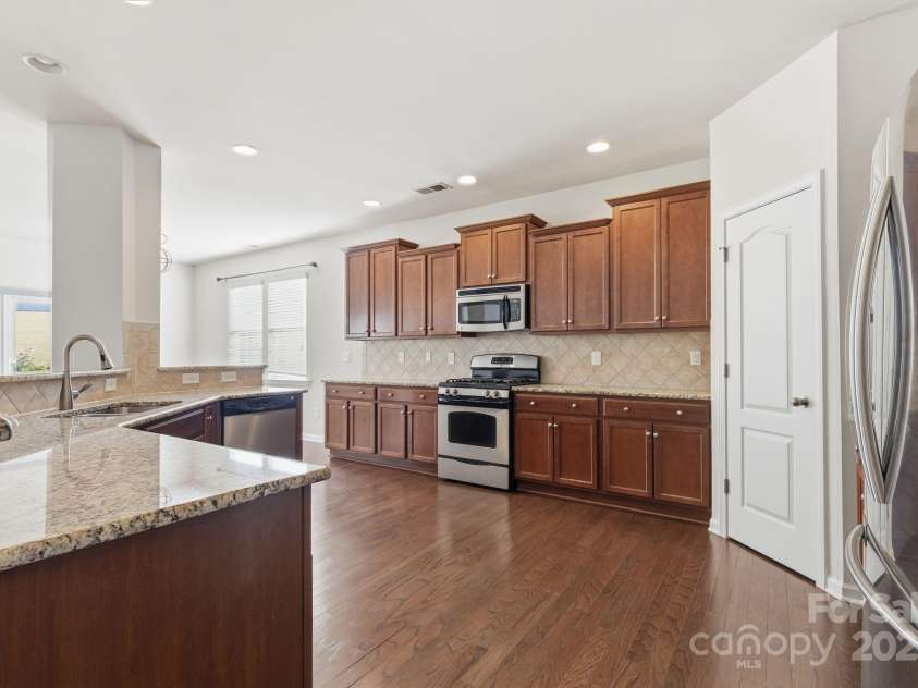 159 Warfield Drive, Mooresville, NC 28115.  MLS# CAR4274419, YatesRealty ID 27105. 