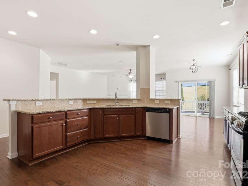 159 Warfield Drive, Mooresville, NC 28115.  MLS# CAR4274419, YatesRealty ID 27105. 