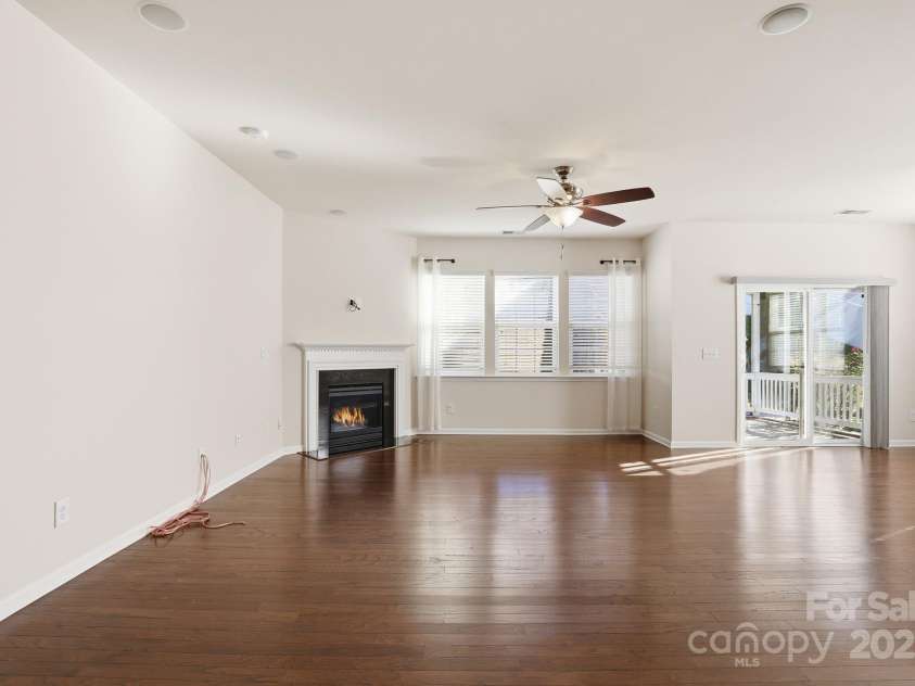 159 Warfield Drive, Mooresville, NC 28115.  MLS# CAR4274419, YatesRealty ID 27105. 