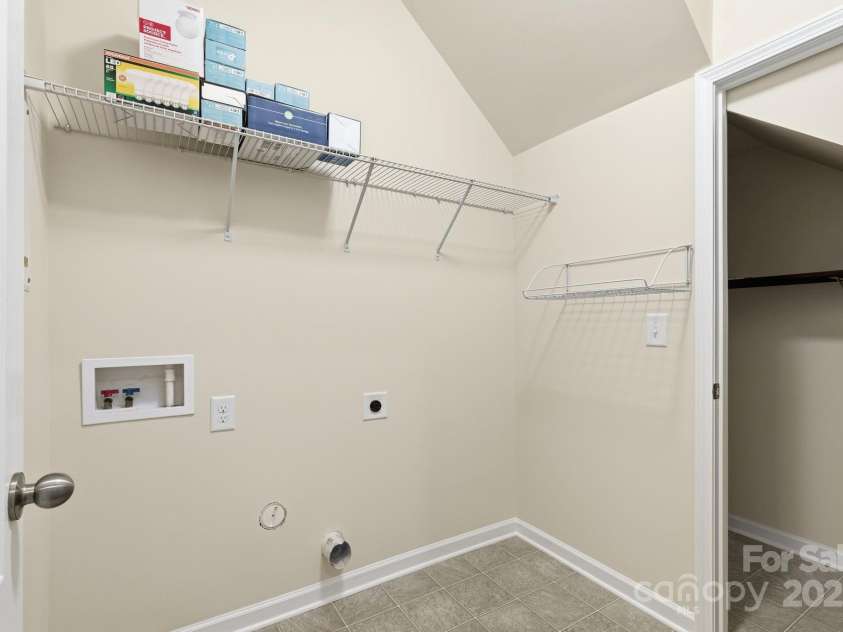 159 Warfield Drive, Mooresville, NC 28115.  MLS# CAR4274419, YatesRealty ID 27105. 