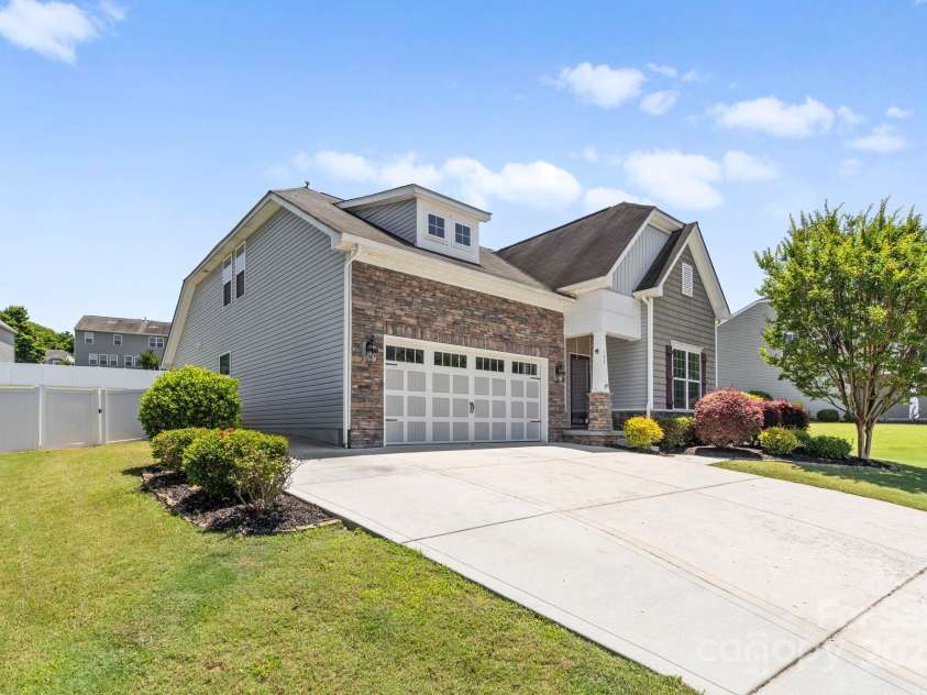 159 Warfield Drive, Mooresville, NC 28115.  MLS# CAR4274419, YatesRealty ID 27105. 