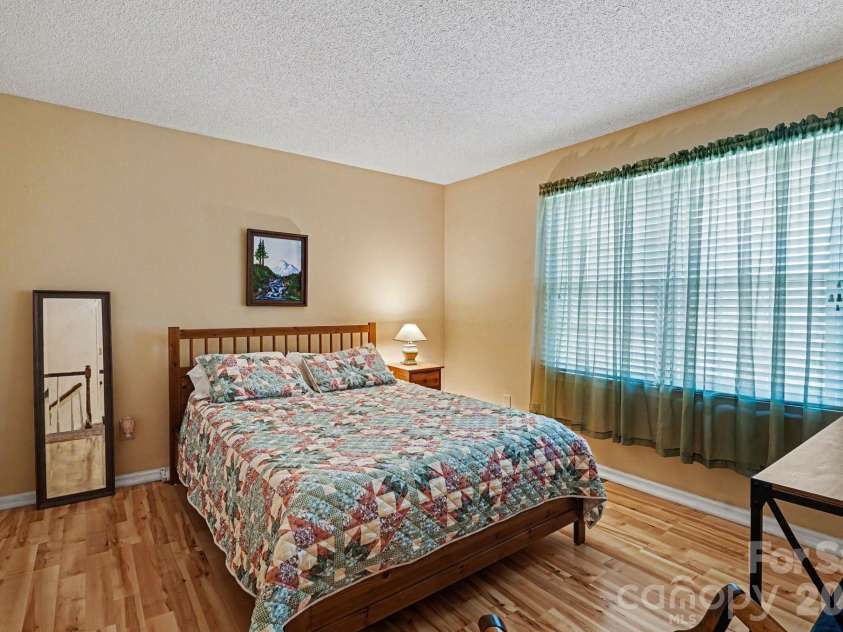 2724 Artesian Court, Charlotte, NC 28270.  MLS# CAR4359309, YatesRealty ID 27106. 