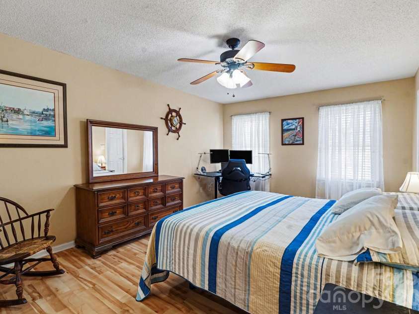 2724 Artesian Court, Charlotte, NC 28270.  MLS# CAR4359309, YatesRealty ID 27106. 