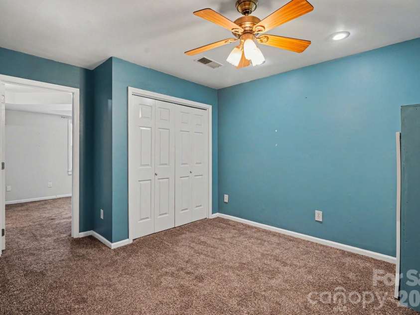 2724 Artesian Court, Charlotte, NC 28270.  MLS# CAR4359309, YatesRealty ID 27106. 