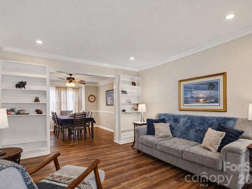 2724 Artesian Court, Charlotte, NC 28270.  MLS# CAR4359309, YatesRealty ID 27106. 