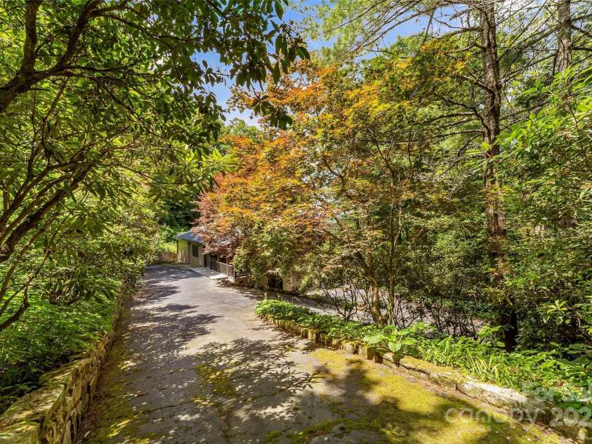 7109 Grandview Extension, Newland, NC 28657.  MLS# CAR4275599, YatesRealty ID 27106. 