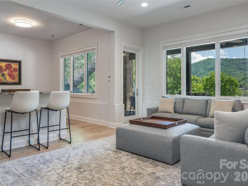 110 Plateau Drive, Maggie Valley, NC 28751.  MLS# CAR4372593, YatesRealty ID 27107. 