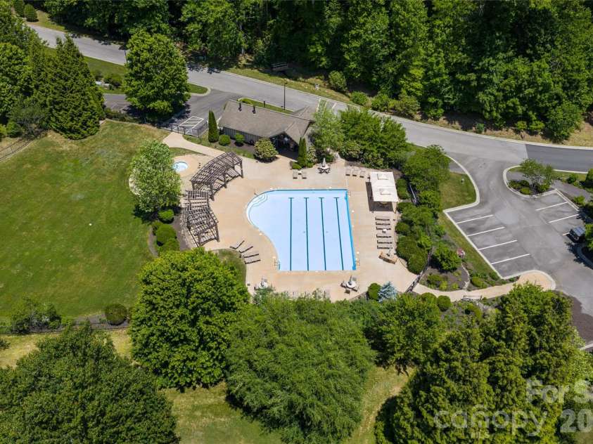 110 Plateau Drive, Maggie Valley, NC 28751.  MLS# CAR4372593, YatesRealty ID 27107. 