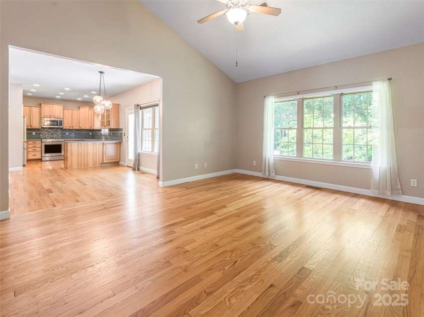 19 Driftstone Circle, Arden, NC 28704.  MLS# CAR4275668, YatesRealty ID 27108. 