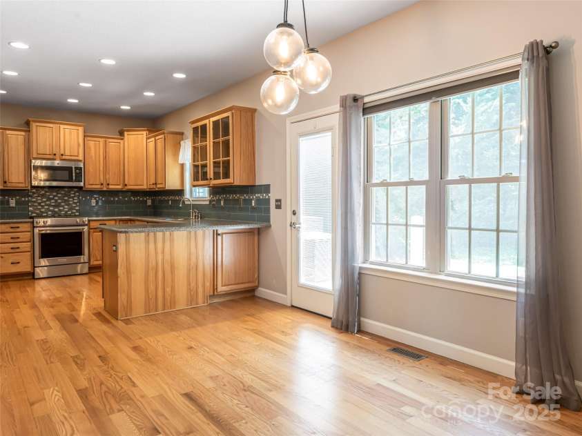 19 Driftstone Circle, Arden, NC 28704.  MLS# CAR4275668, YatesRealty ID 27108. 