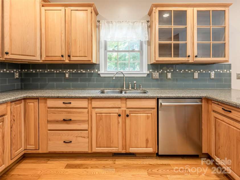 19 Driftstone Circle, Arden, NC 28704.  MLS# CAR4275668, YatesRealty ID 27108. 