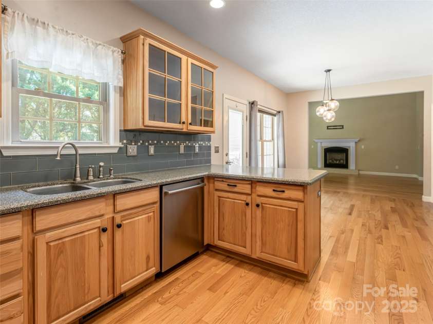 19 Driftstone Circle, Arden, NC 28704.  MLS# CAR4275668, YatesRealty ID 27108. 