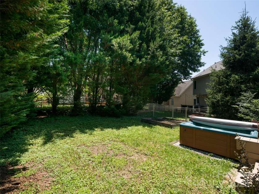 19 Driftstone Circle, Arden, NC 28704.  MLS# CAR4275668, YatesRealty ID 27108. 