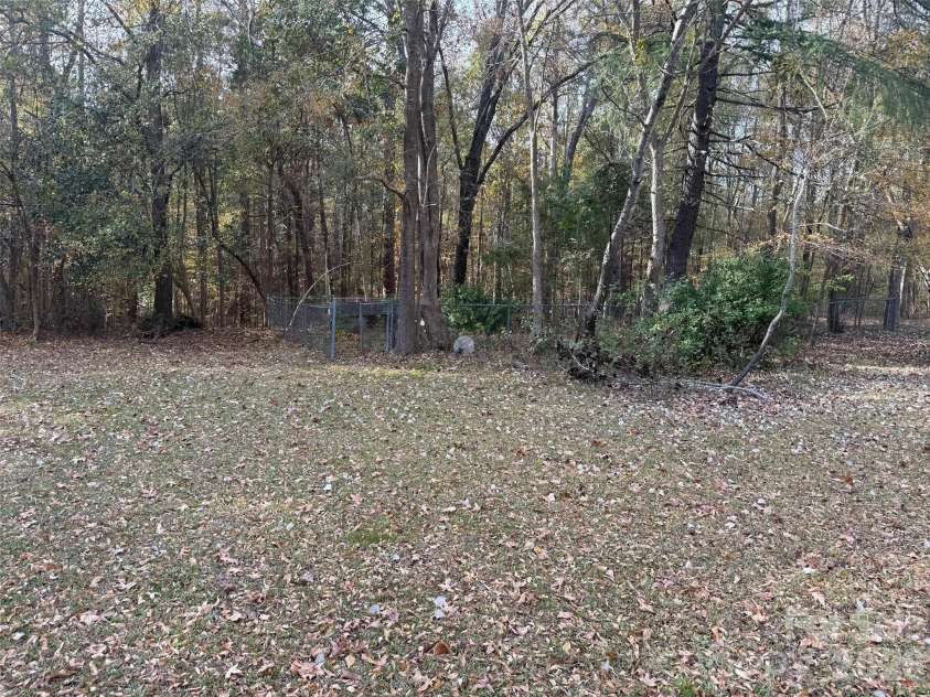 2908 Woodland Hill Way, Lancaster, SC 29720.  MLS# CAR4323304, YatesRealty ID 27108. 
