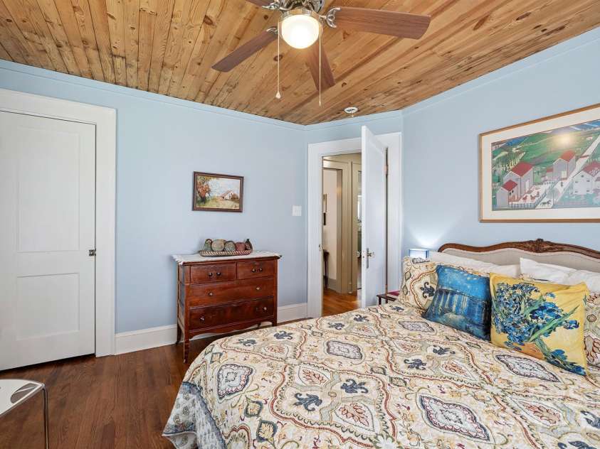 576 Washington Avenue, Valdese, NC 28690.  MLS# CAR4273305, YatesRealty ID 27109. 