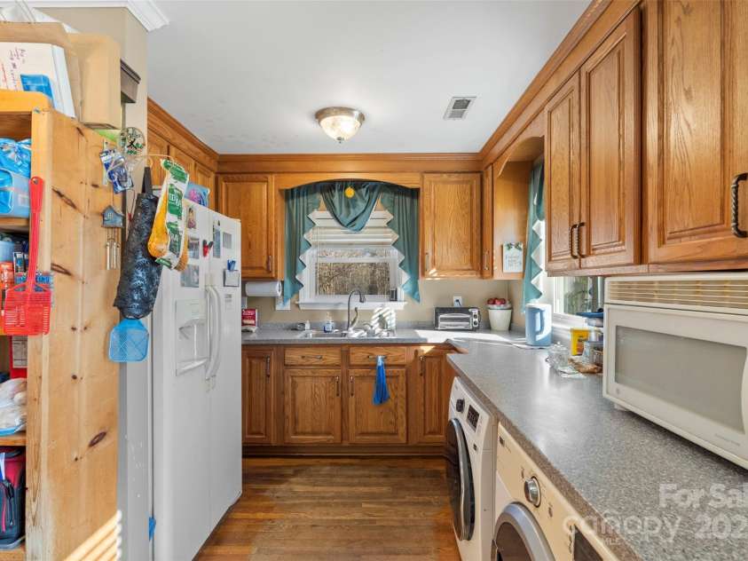 1580 Pine Ridge Road, China Grove, NC 28023.  MLS# CAR4326701, YatesRealty ID 2711. 