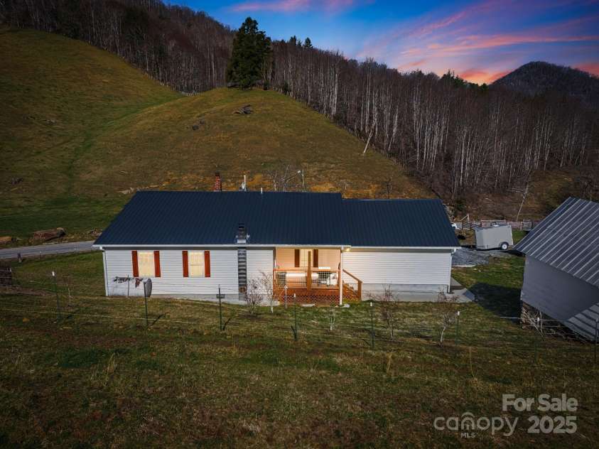 867 Indian Creek Road, Burnsville, NC 28714.  MLS# CAR4231140, YatesRealty ID 2711. 