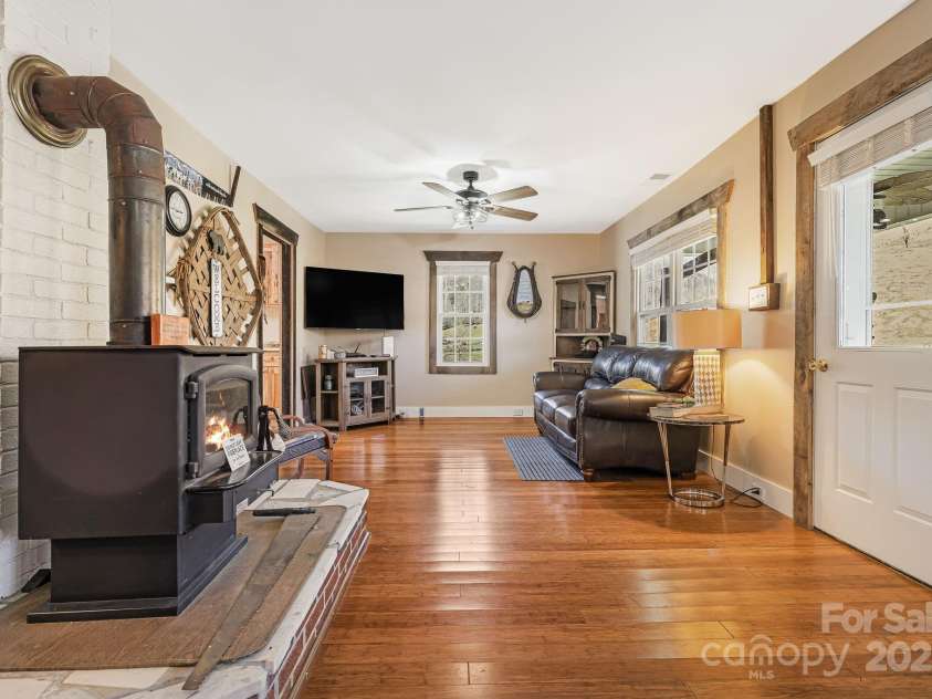 867 Indian Creek Road, Burnsville, NC 28714.  MLS# CAR4231140, YatesRealty ID 2711. 