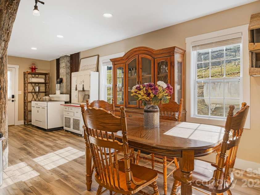 867 Indian Creek Road, Burnsville, NC 28714.  MLS# CAR4231140, YatesRealty ID 2711. 